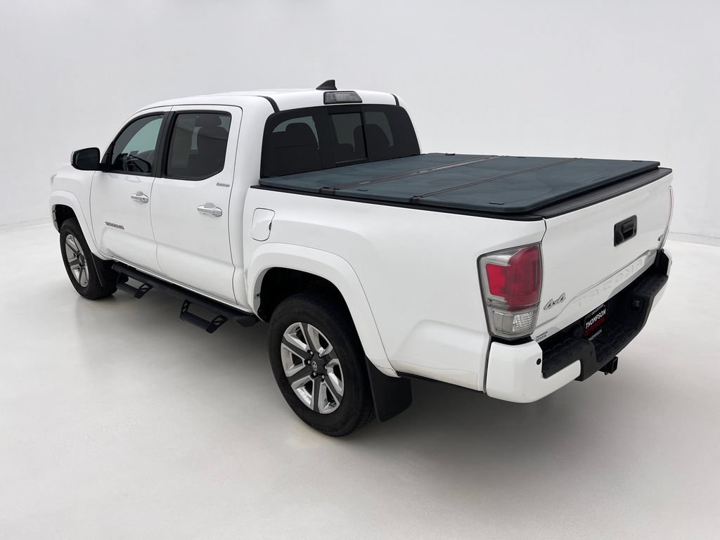 Used 2019 Toyota Tacoma Limited AWD/4WD image 9