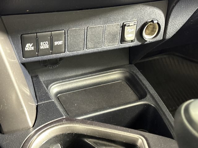 Used 2018 Toyota RAV4 XLE w/ Convenience Package AWD/4WD image 37