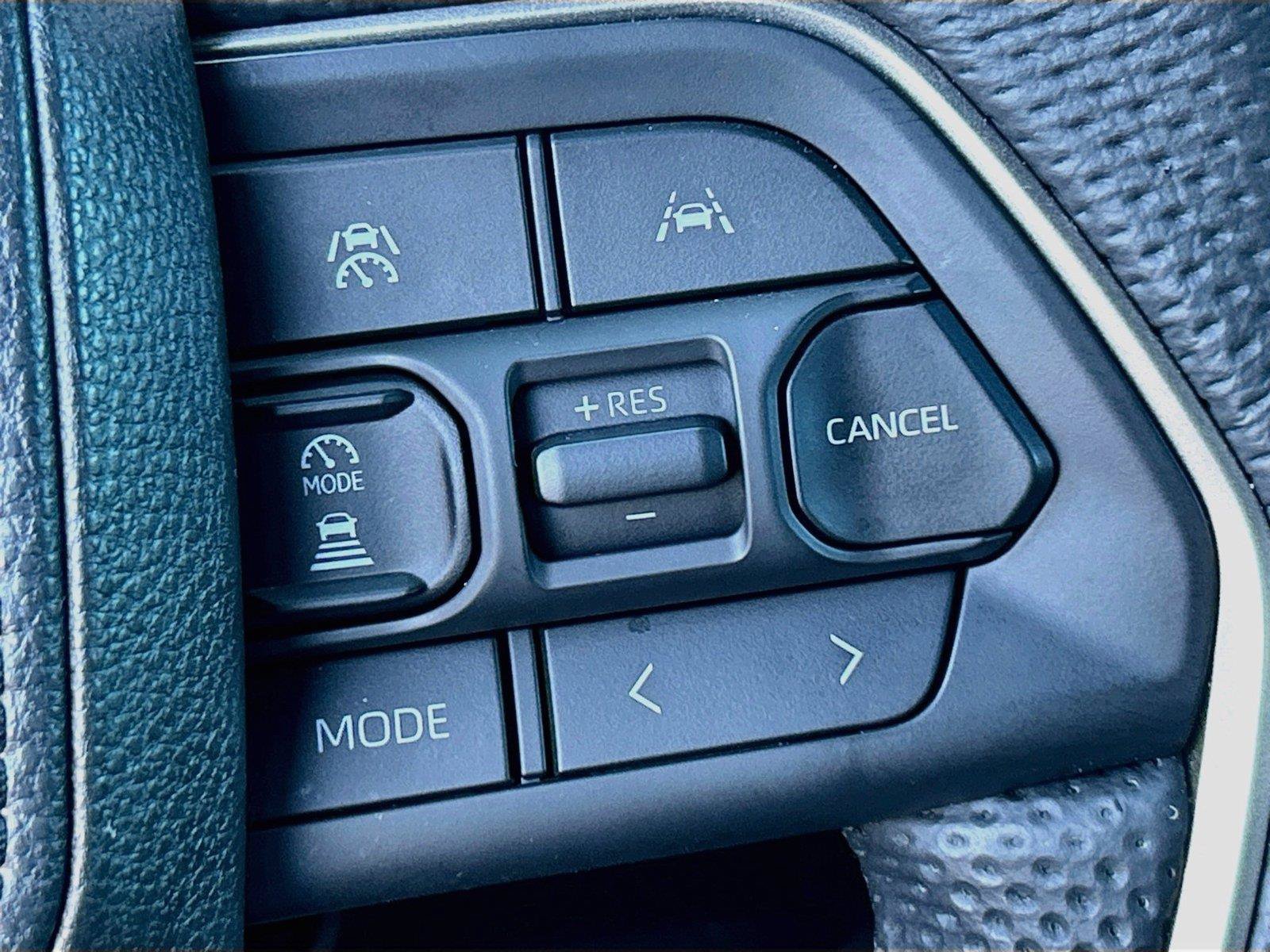 Used 2024 Toyota Tacoma TRD Sport AWD/4WD image 31