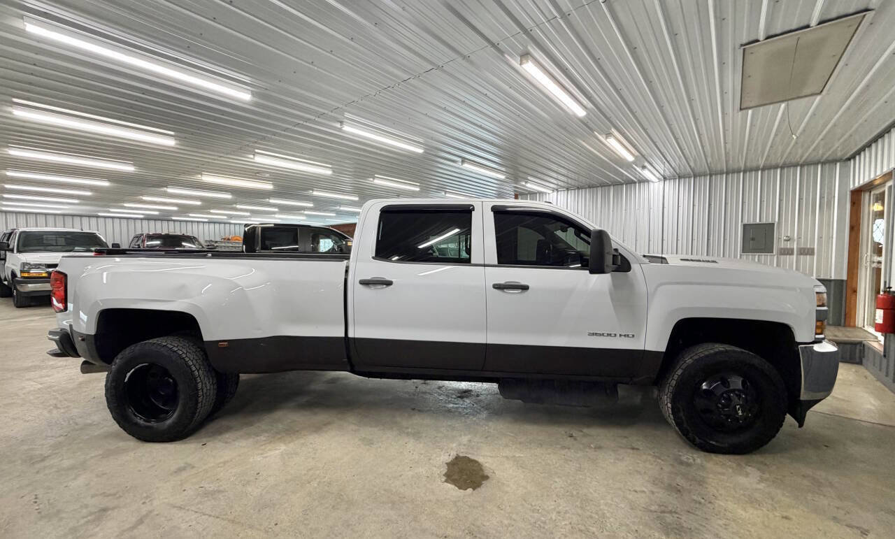 Used 2018 Chevrolet Silverado 3500 W/T image 4