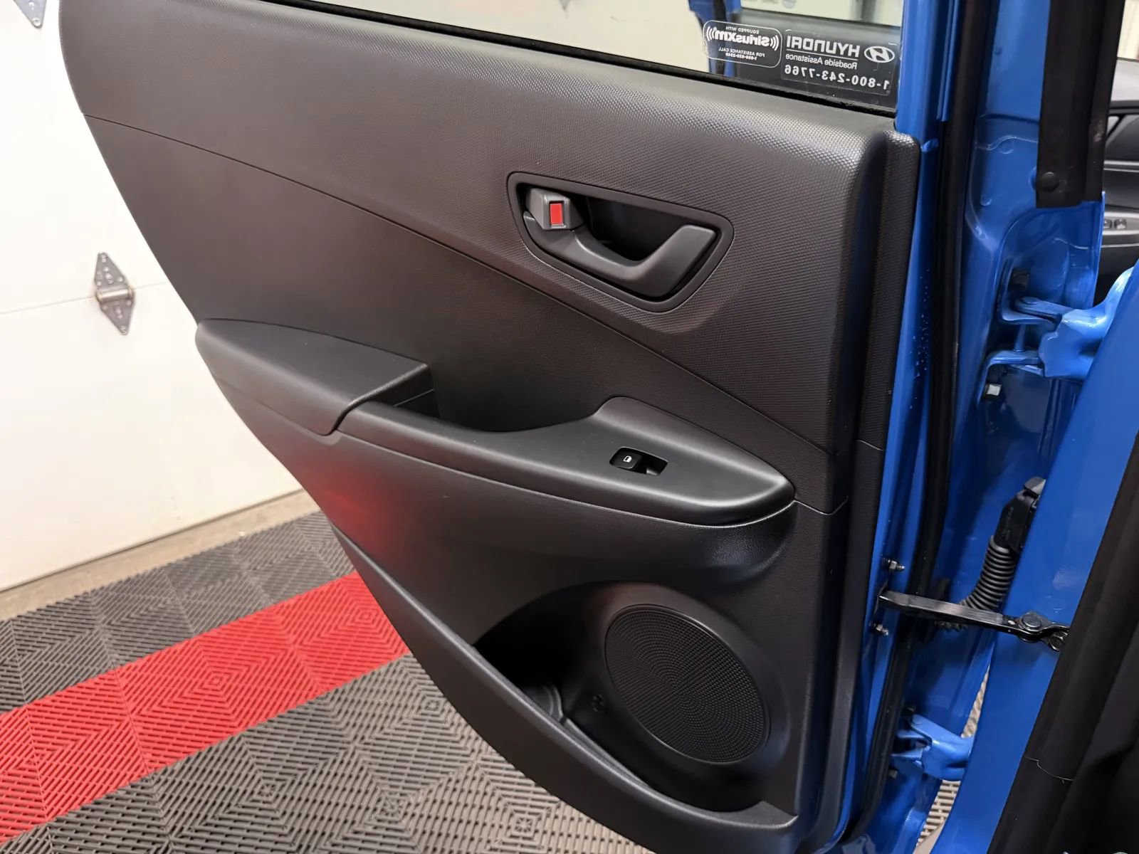 Used 2018 Hyundai Kona SEL w/ SEL Tech Package 02 FWD image 31