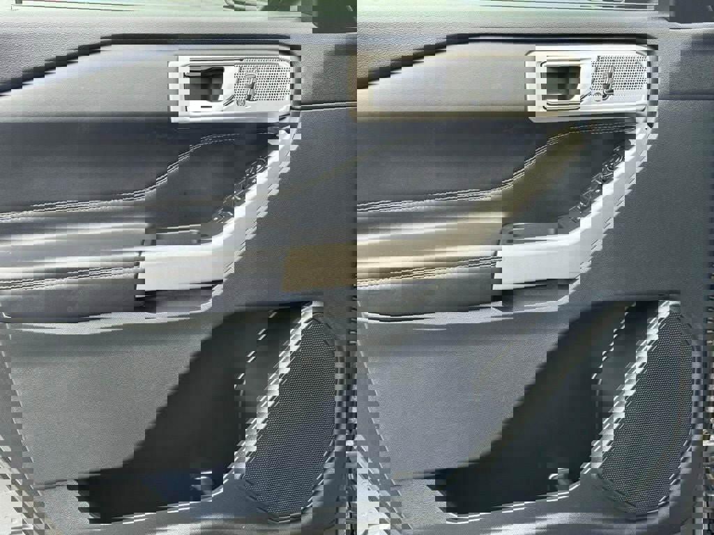 Certified 2023 Ford Explorer Limited image 16