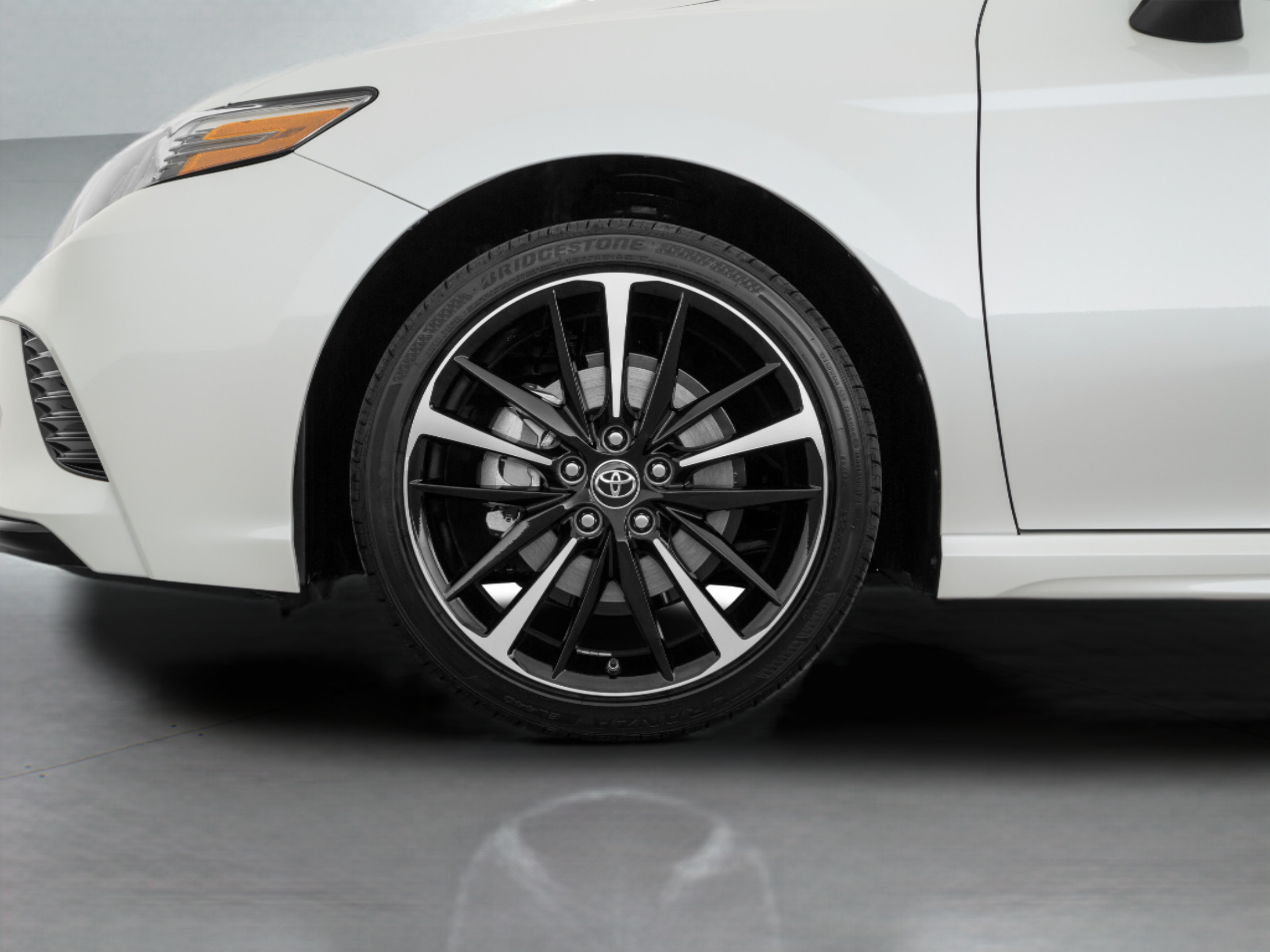 Used 2020 Toyota Camry XSE FWD image 51