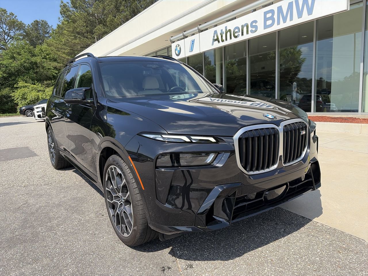Certified 2025 BMW X7 M60i AWD/4WD video 1