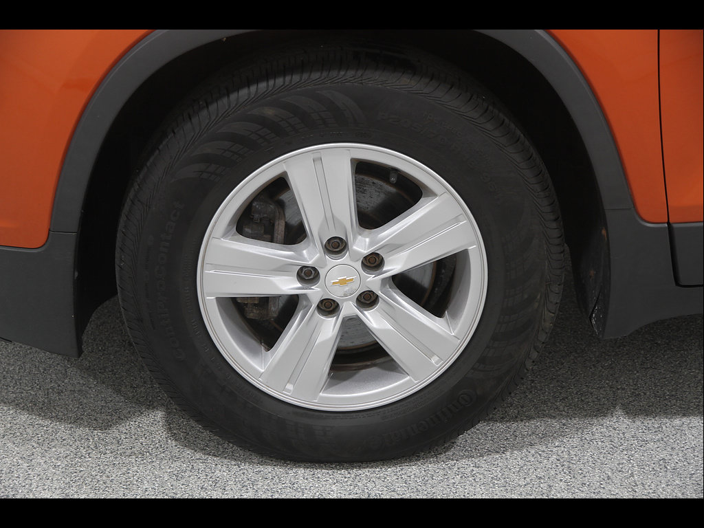 Used 2015 Chevrolet Trax LT w/ LT Plus Package FWD image 19
