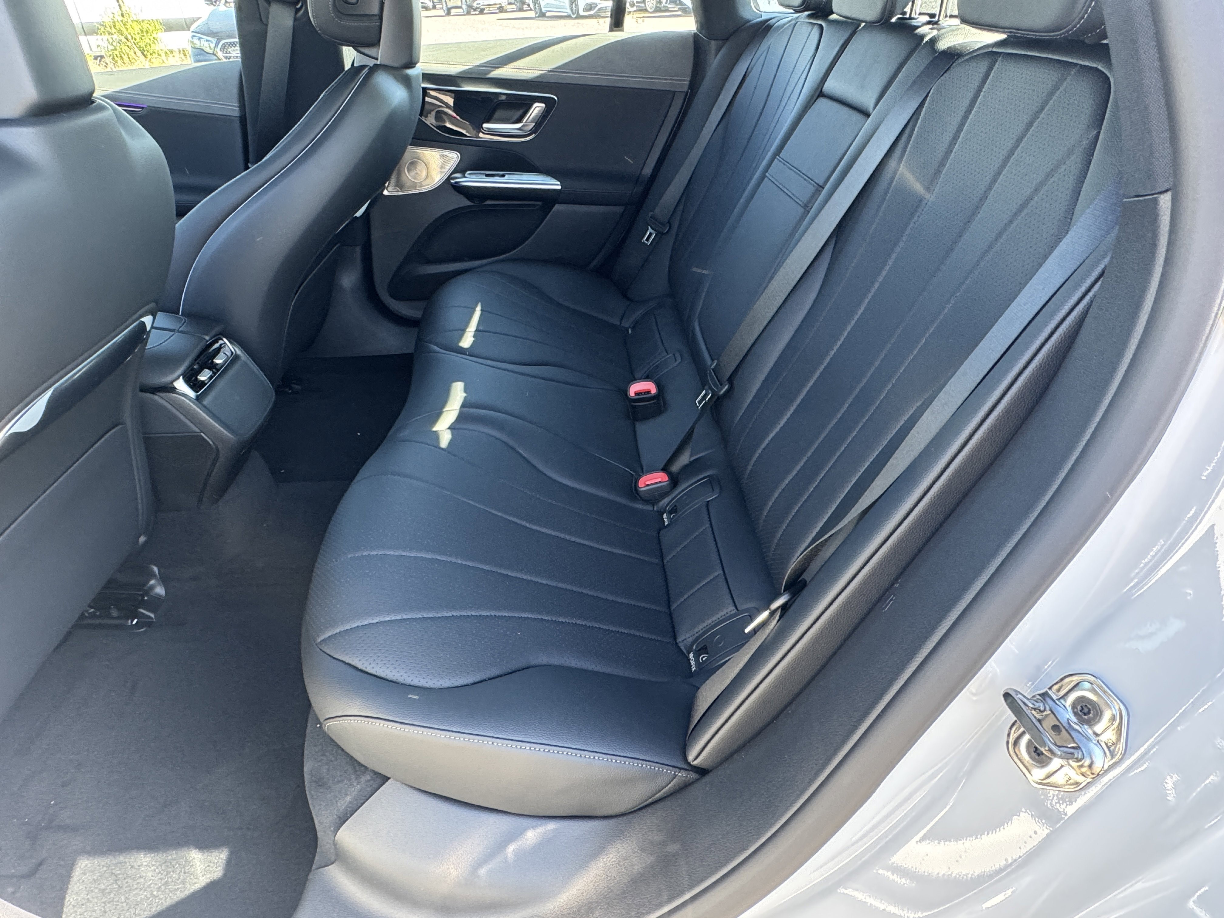 New 2026 Mercedes-Benz EQE 320+ Sedan image 28