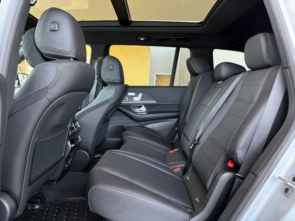 New 2026 Mercedes-Benz GLS 580 4MATIC image 12