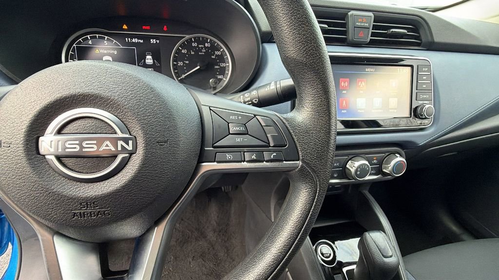 Used 2023 Nissan Versa SV image 28