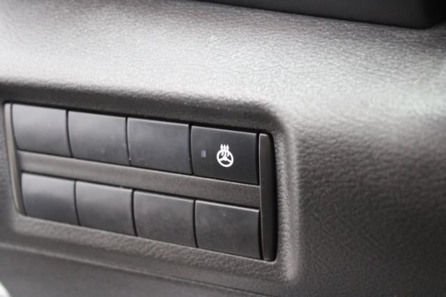 Used 2021 Nissan Kicks SR w/ SR Premium Package FWD image 15