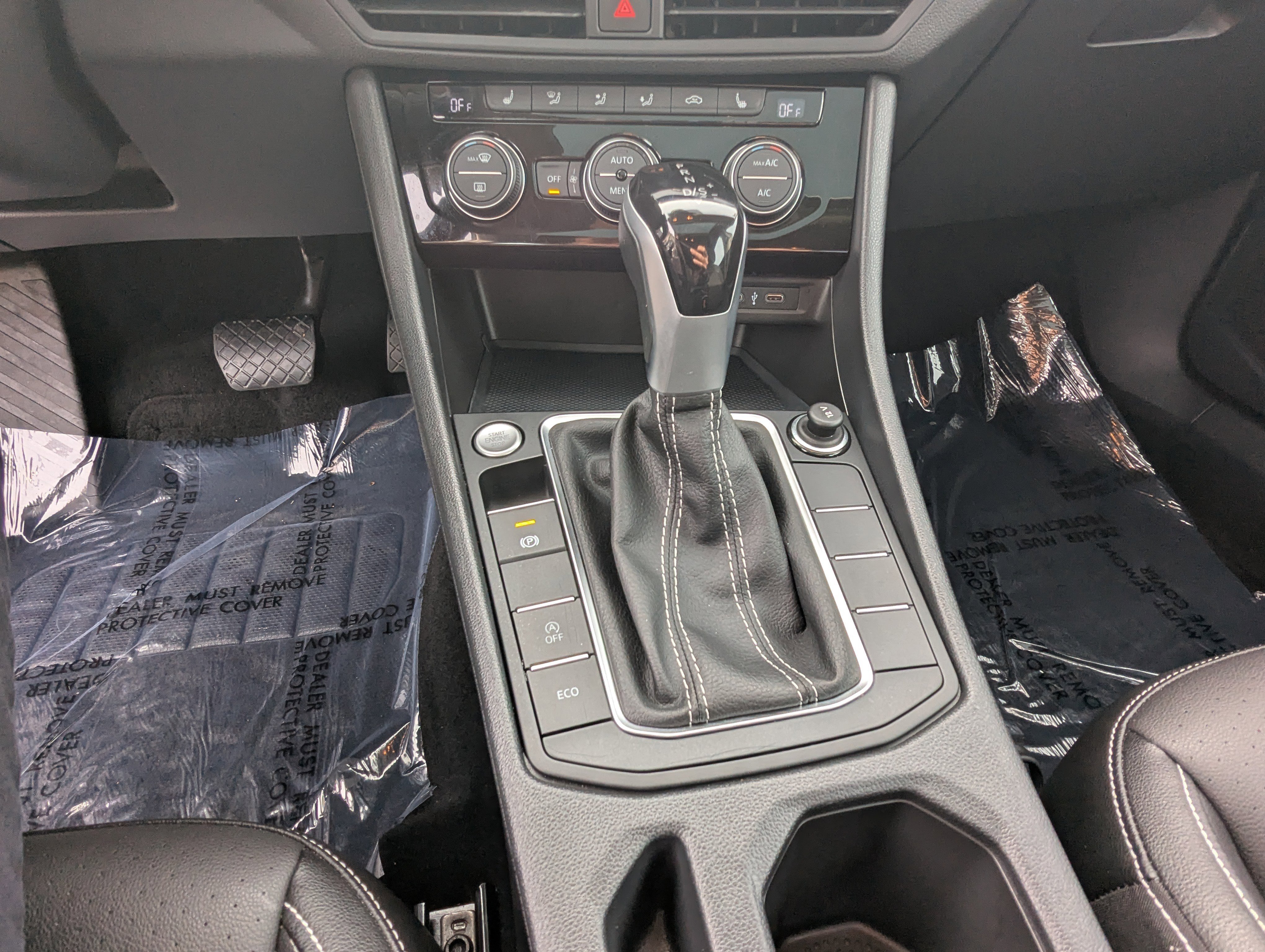 Used 2023 Volkswagen Jetta SE w/ Panoramic Sunroof Package image 25