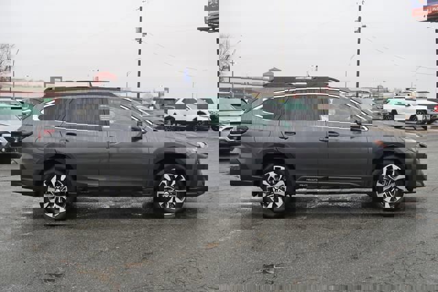 Certified 2025 Subaru Outback Limited w/ Popular Package #2 image 9