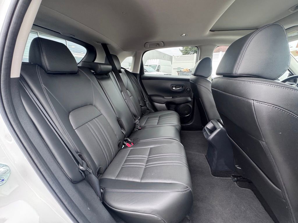 Used 2025 Honda HR-V EX-L image 18