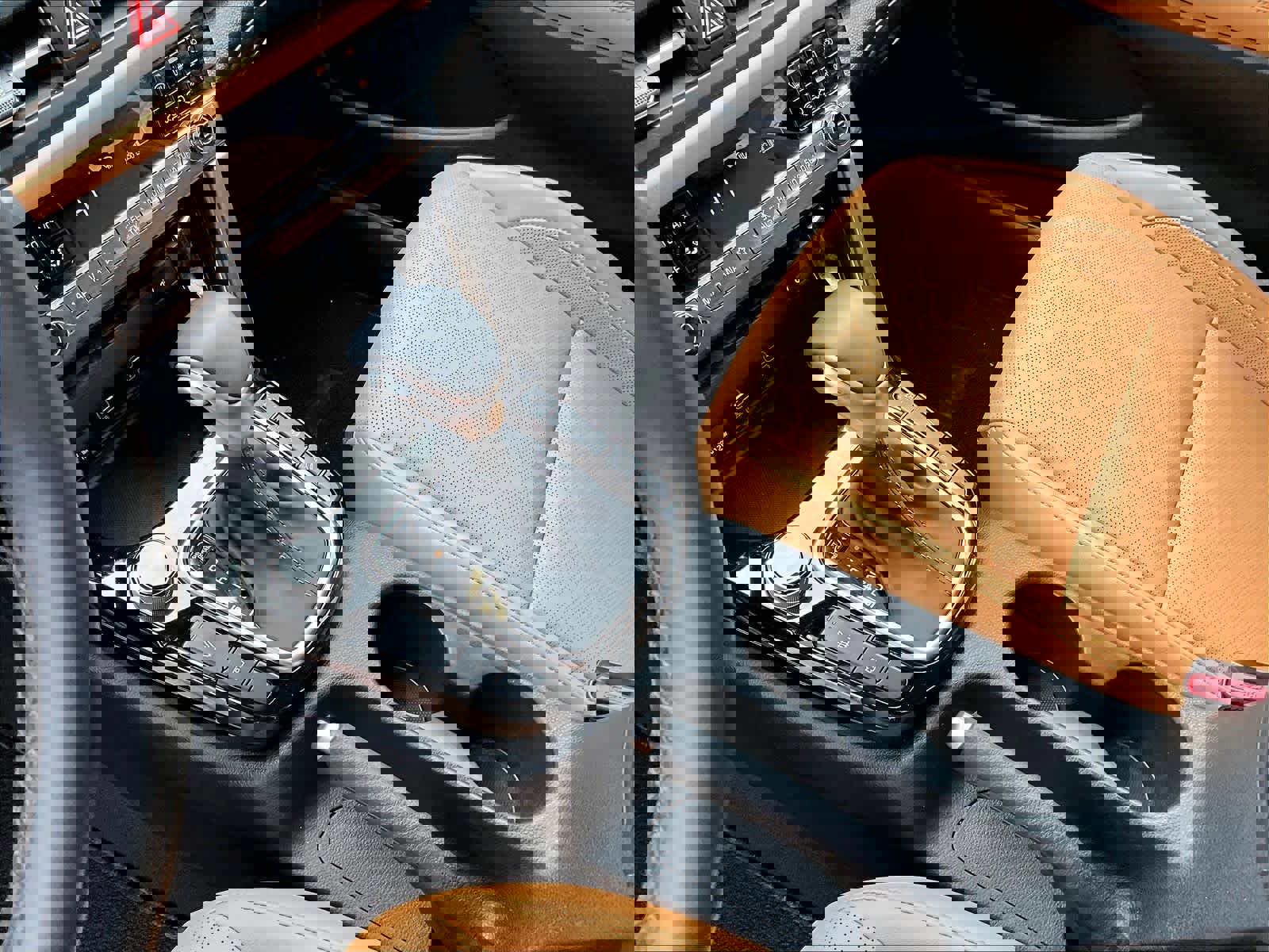 Used 2024 Kia Seltos EX image 20