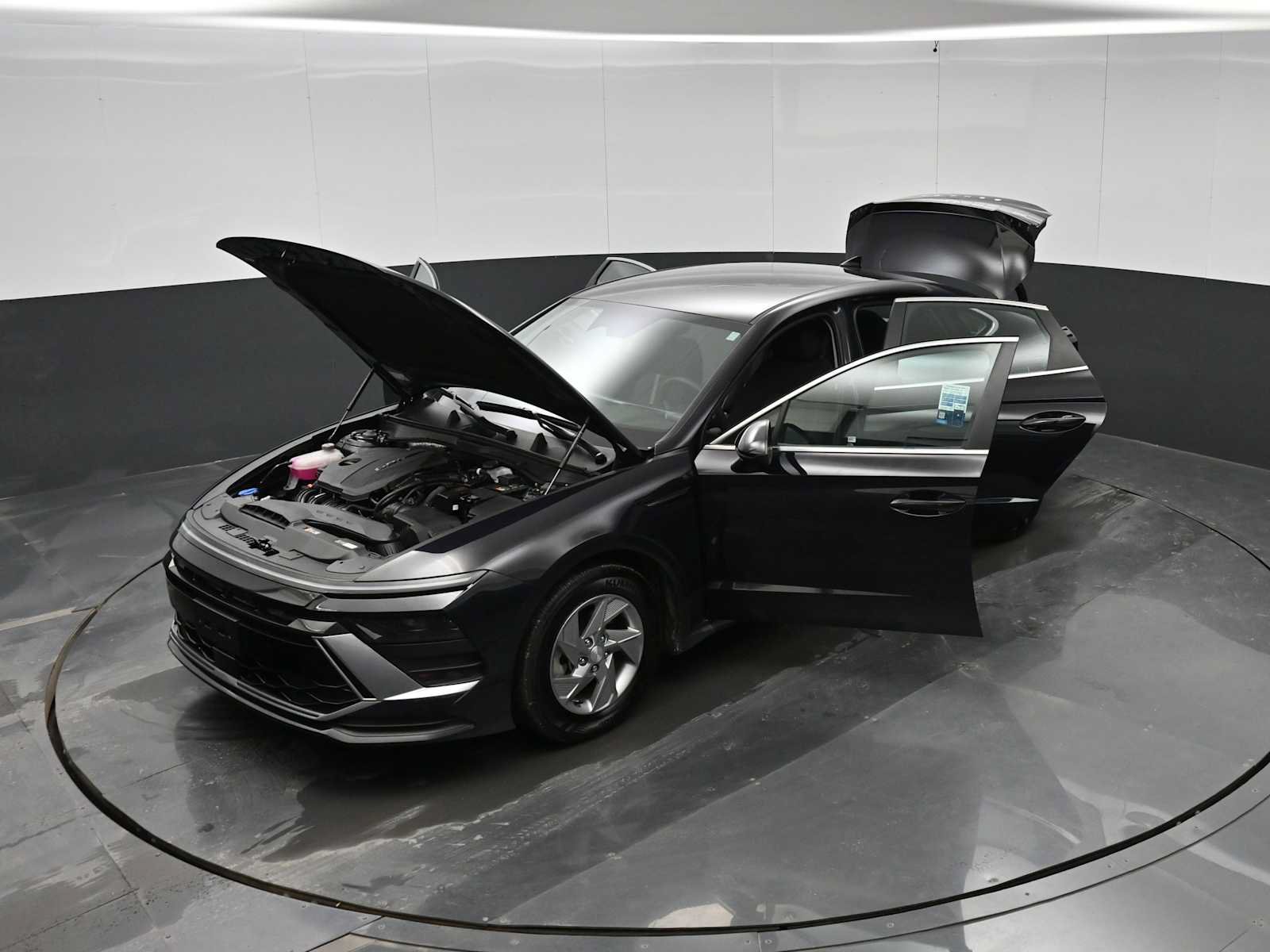 Used 2025 Hyundai Sonata SE FWD image 42