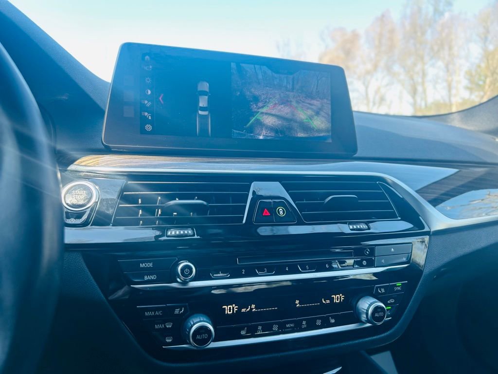 Used 2018 BMW 530i xDrive AWD/4WD image 38