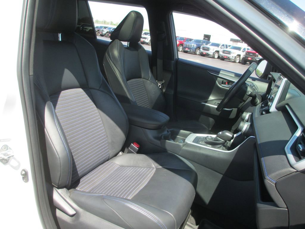 Used 2019 Toyota RAV4 XSE w/ XSE Weather Package image 20