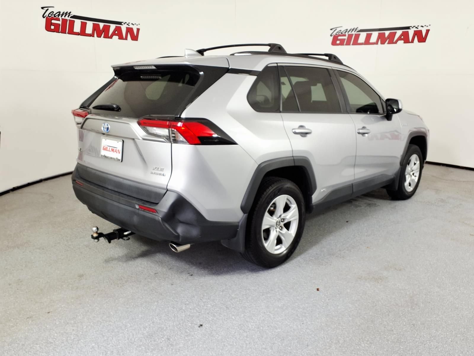 Used 2020 Toyota RAV4 XLE w/ Convenience Package AWD/4WD image 6