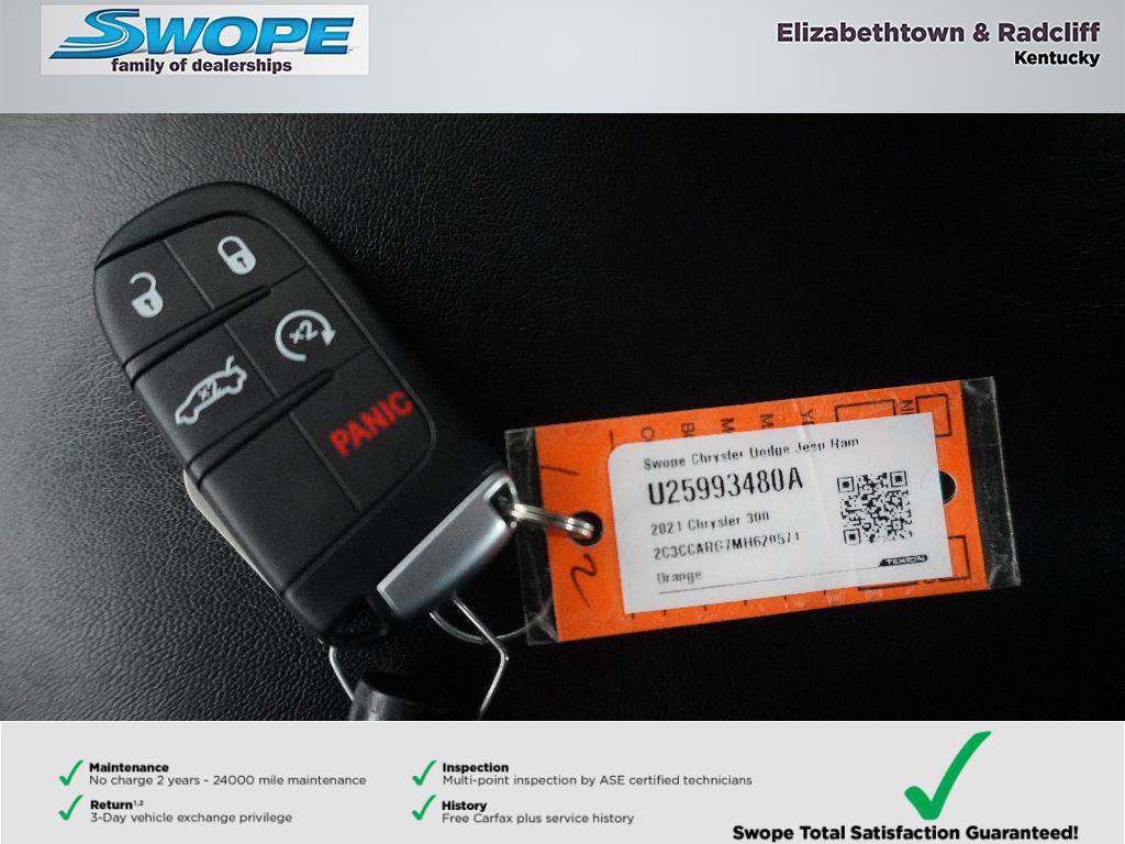 Certified 2021 Chrysler 300 Touring L image 28