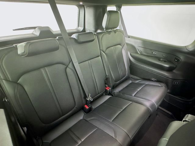 New 2026 Jeep Grand Wagoneer L 4WD image 32