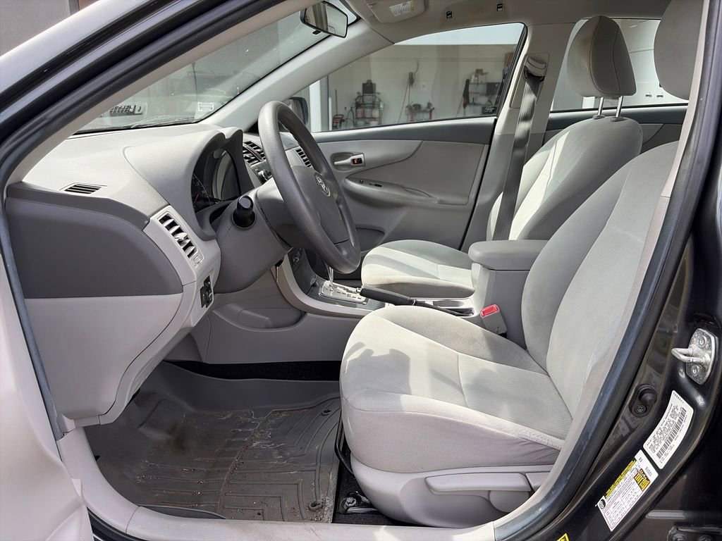 Used 2010 Toyota Corolla FWD image 11