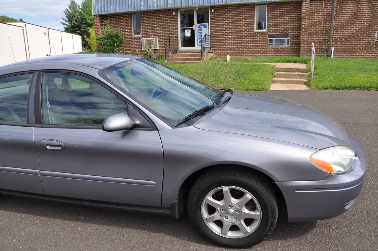 Used 2006 Ford Taurus SEL FWD image 25