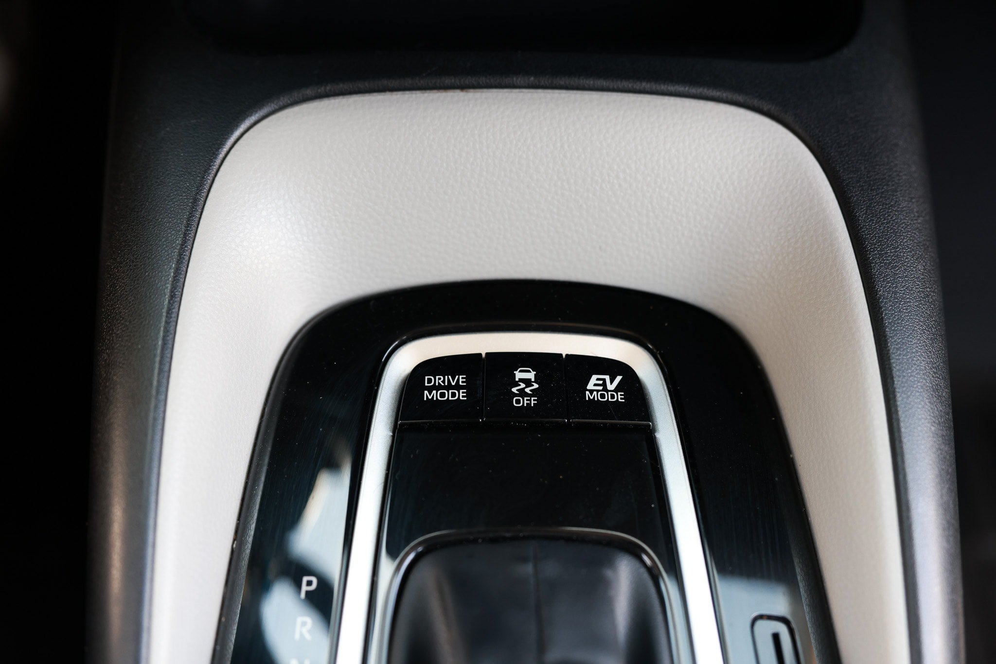 Used 2024 Toyota Corolla LE FWD image 43