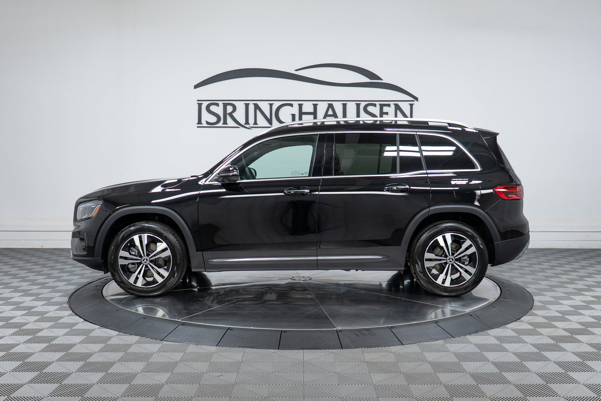New 2026 Mercedes-Benz GLB 250 4MATIC image 8