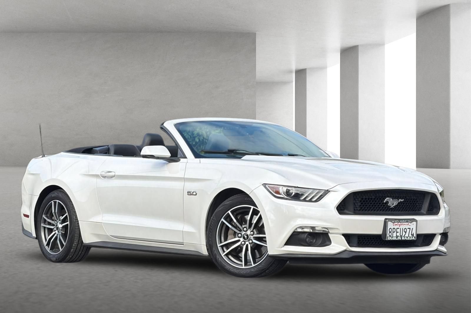 Used 2017 Ford Mustang GT Premium w/ Equipment Group 401A RWD image 2