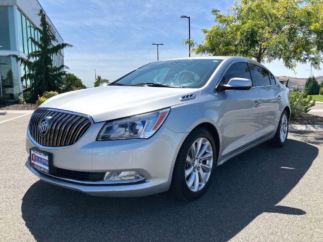 Used 2016 Buick LaCrosse image 4