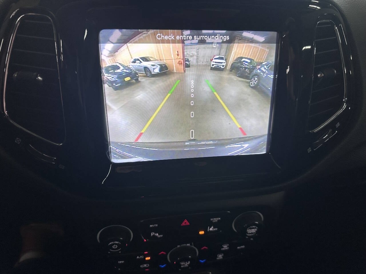 Used 2021 Jeep Compass Limited w/ Trailer Tow Group AWD/4WD image 11