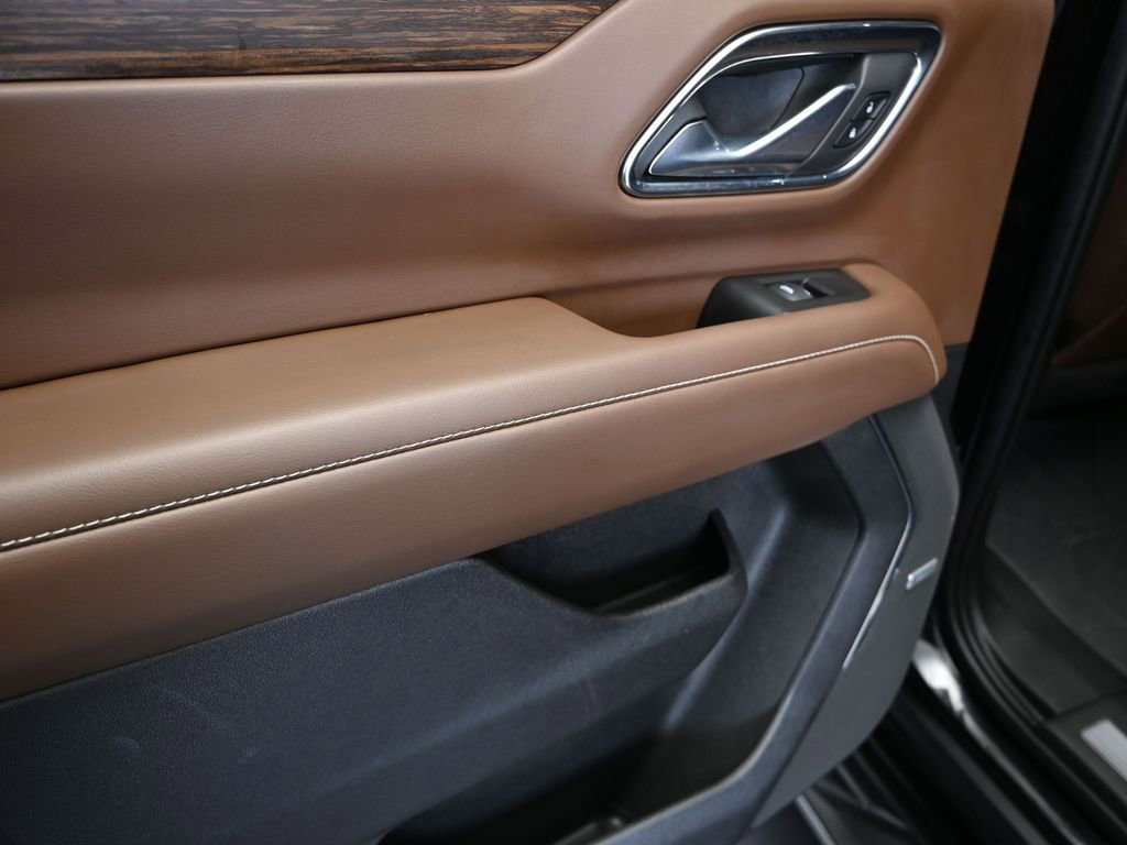 Used 2023 Chevrolet Tahoe High Country image 15