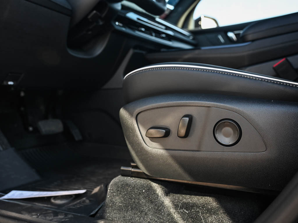 New 2026 Buick Enclave Sport Touring w/ Power Package image 20