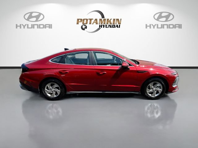 Certified 2025 Hyundai Sonata SE FWD image 4