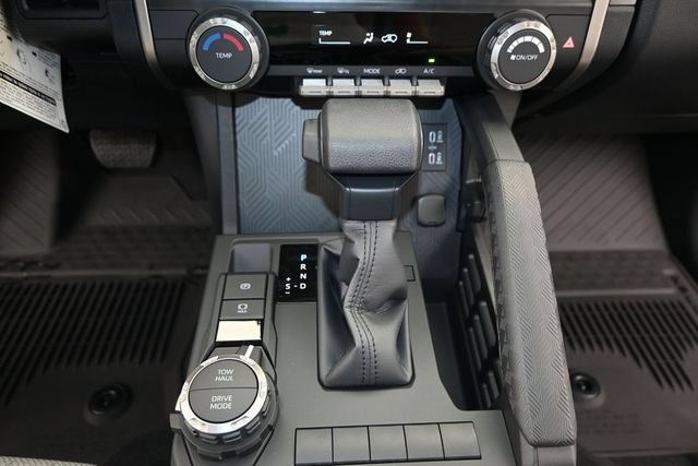 New 2026 Toyota 4Runner SR5 AWD/4WD image 8