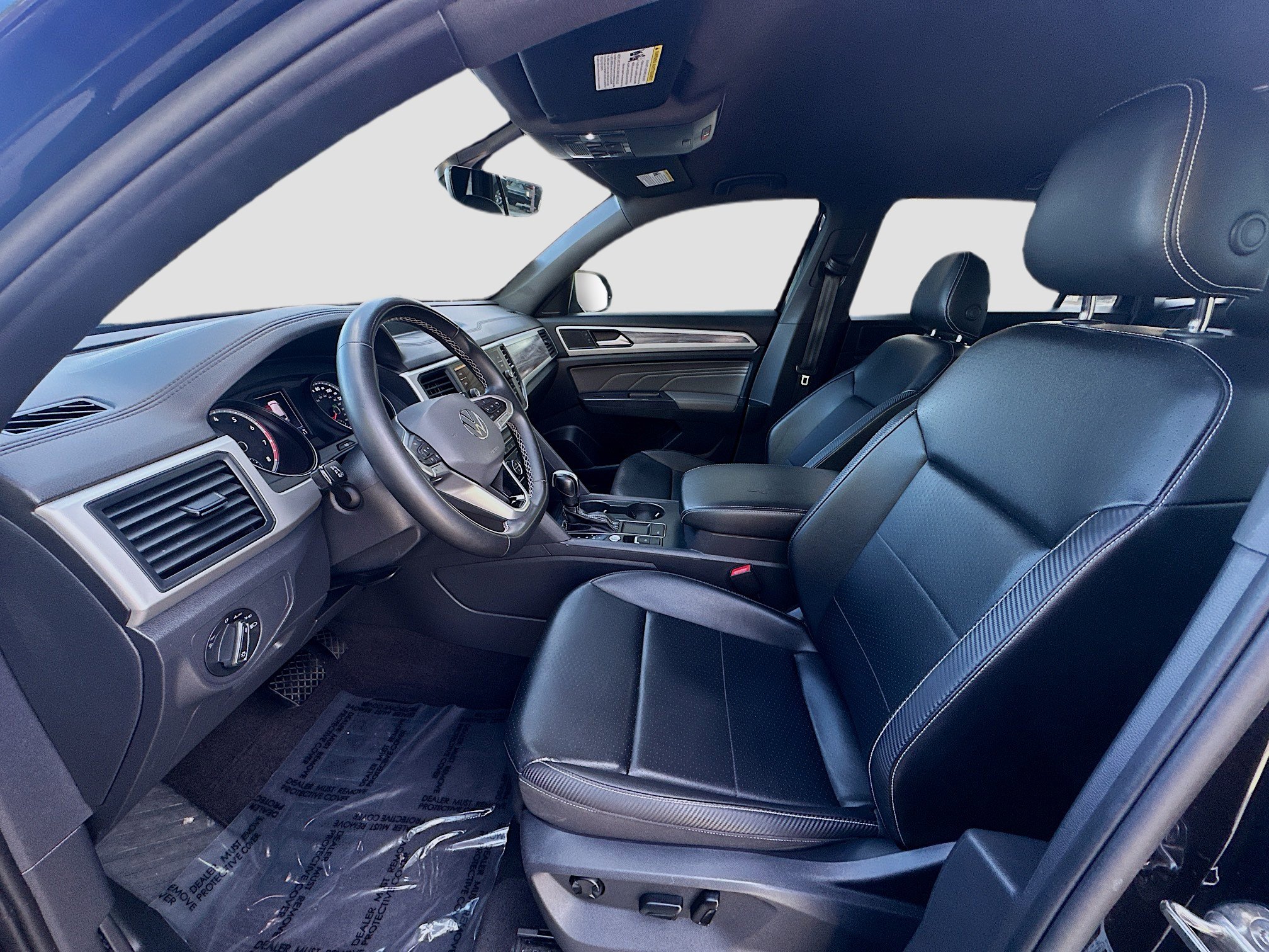 Used 2021 Volkswagen Atlas Cross Sport SE w/ V6 Towing Package image 18