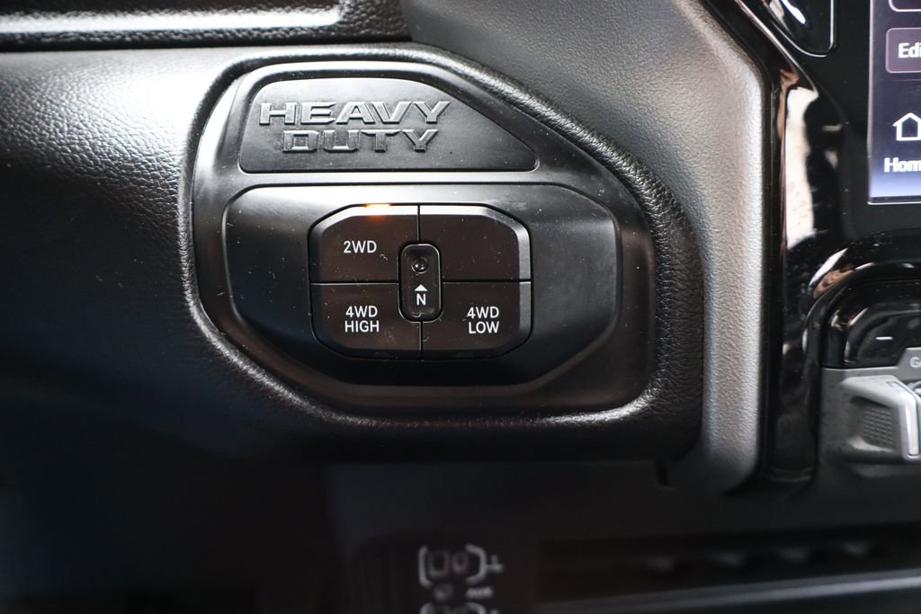 Used 2025 RAM 3500 Big Horn image 31