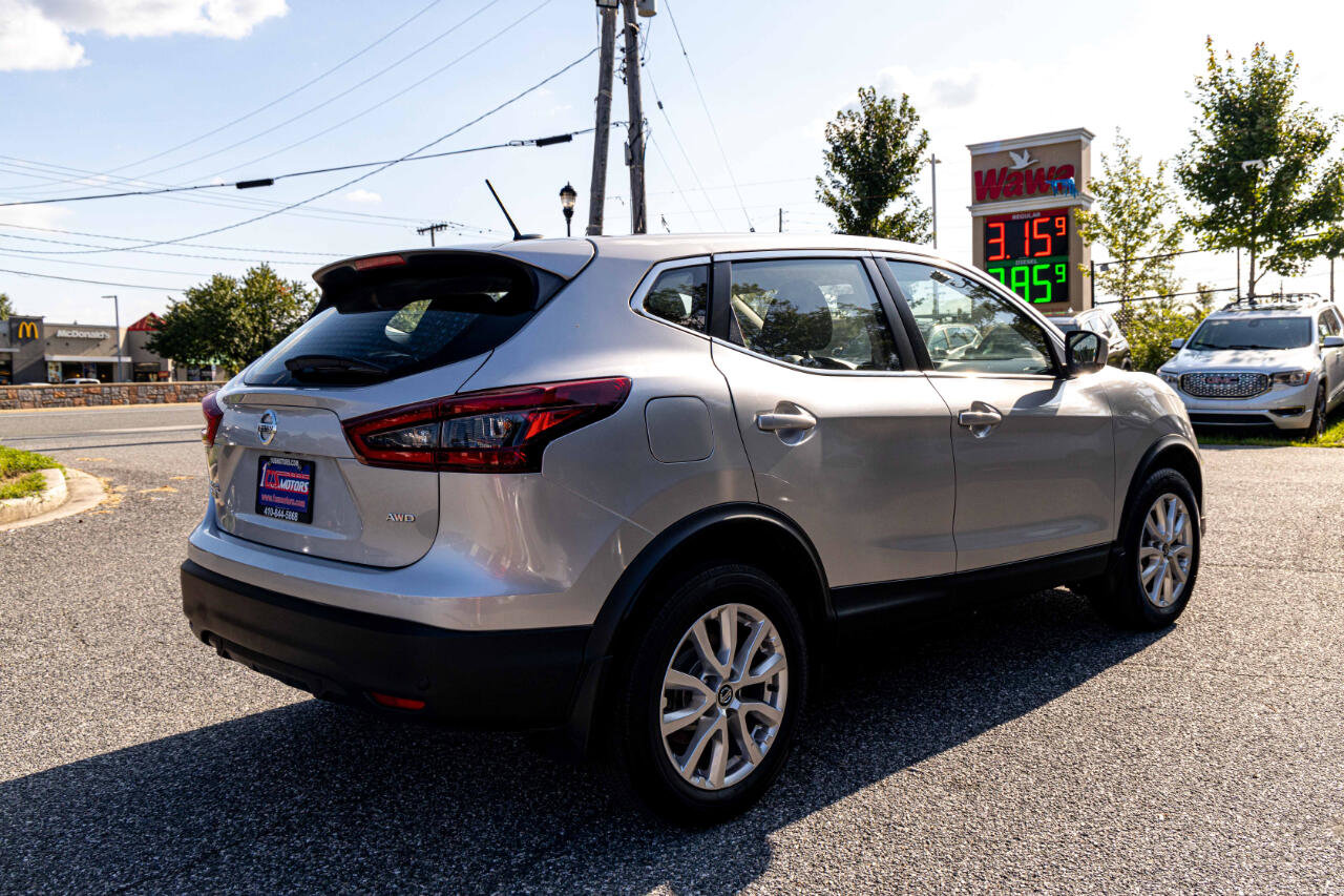 Used 2021 Nissan Rogue Sport S image 6