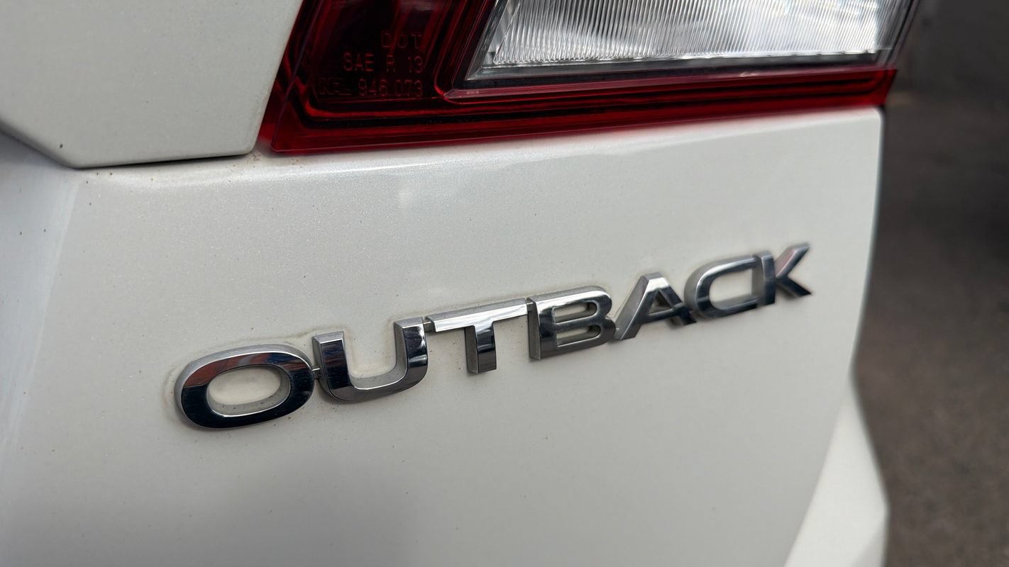 Used 2016 Subaru Outback 2.5i Limited AWD/4WD image 27