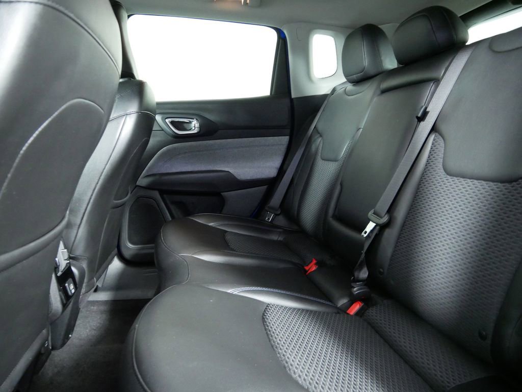 Used 2022 Jeep Compass Latitude image 16