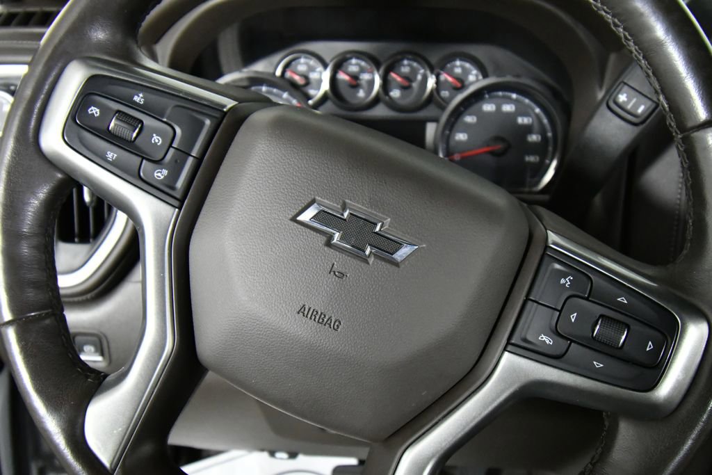 Used 2019 Chevrolet Silverado 1500 LT Trail Boss image 2