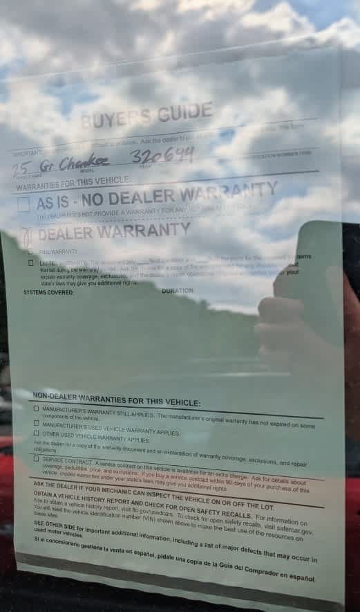 Used 2025 Jeep Grand Cherokee Altitude AWD/4WD image 13