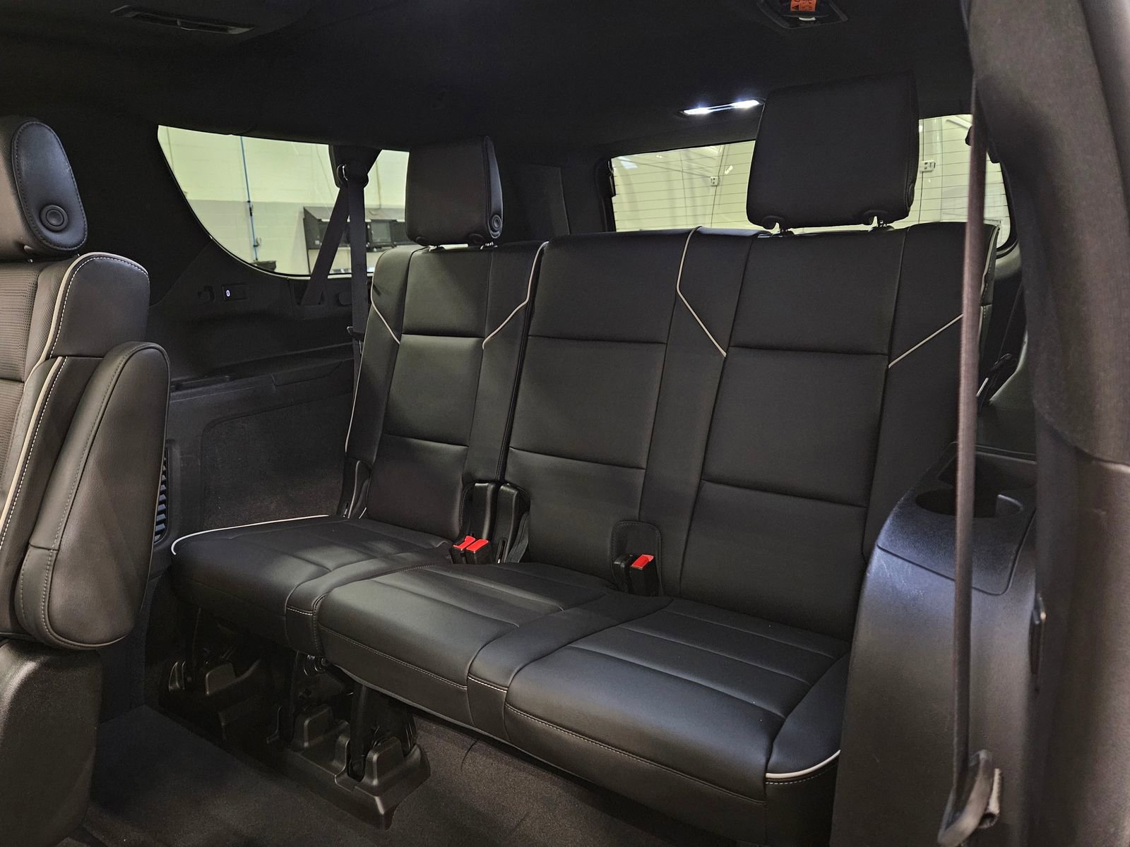 Used 2021 Cadillac Escalade ESV Premium Luxury w/ Driver Assist Tech Package image 16