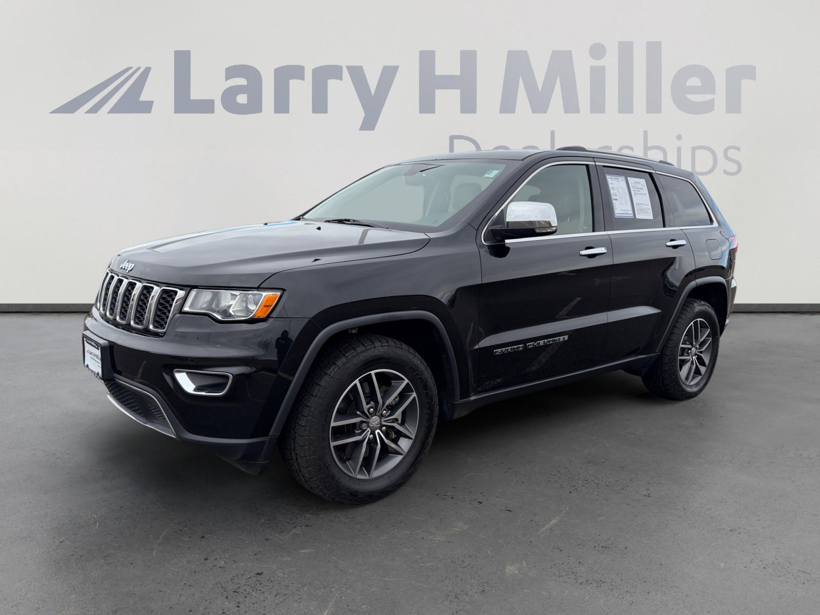 Used 2017 Jeep Grand Cherokee Limited w/ Trailer Tow Group IV