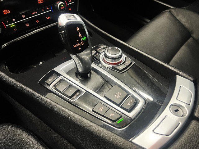 Used 2010 BMW 550i Gran Turismo xDrive AWD/4WD image 26