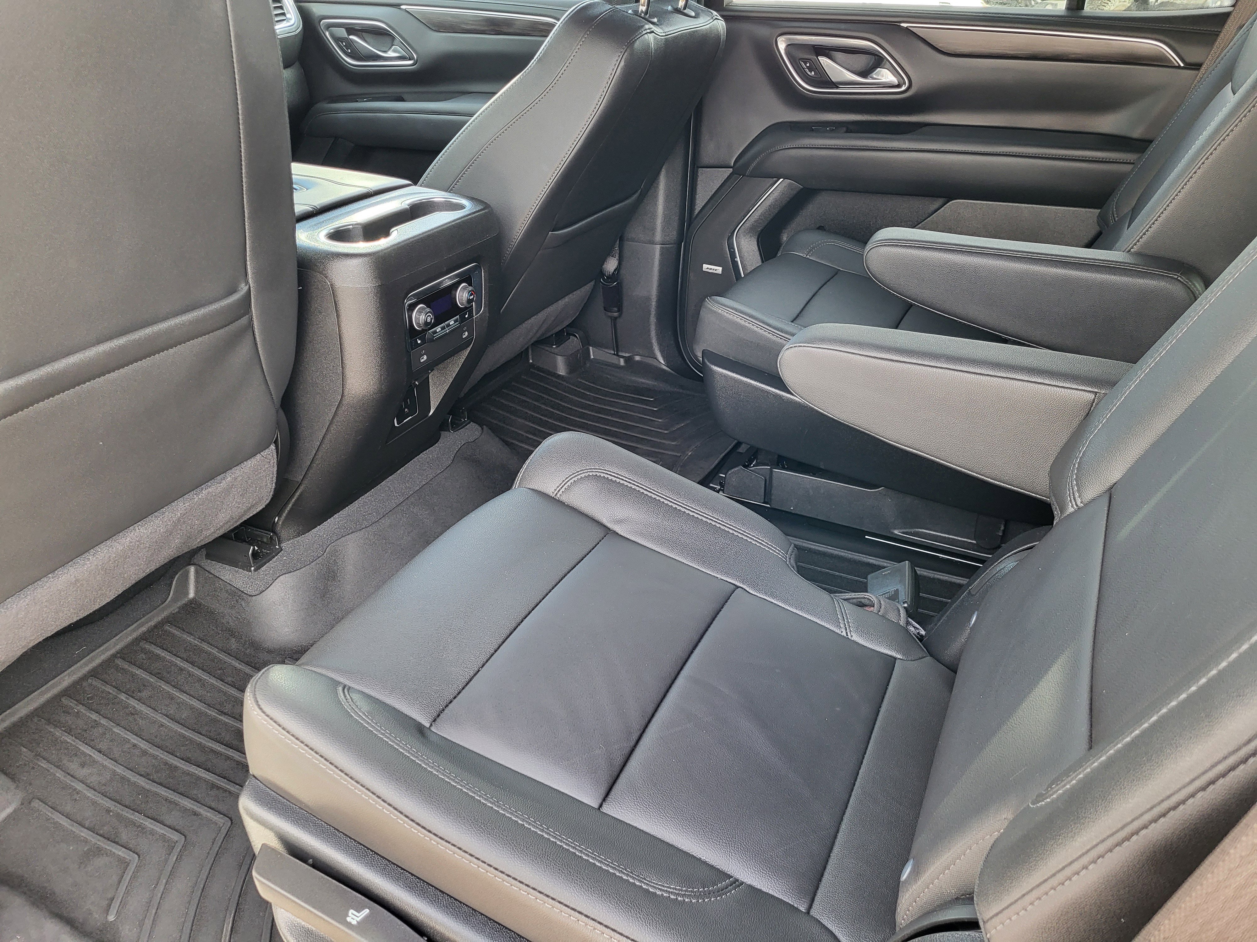 Used 2024 Chevrolet Tahoe Z71 w/ Z71 Off-Road Package image 8