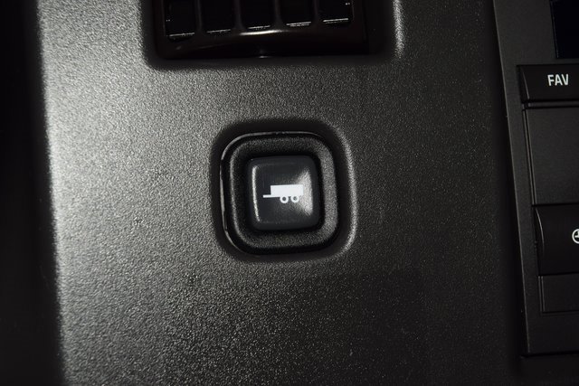 Used 2024 Chevrolet Express 2500 Work Van w/ Driver Convenience Package image 20