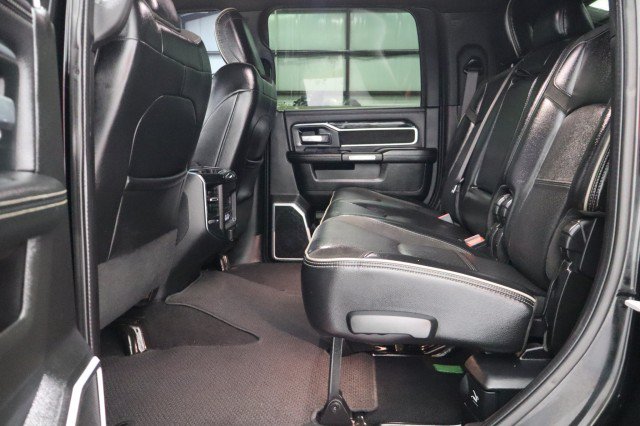 Used 2019 RAM 2500 Laramie w/ Black Appearance Package AWD/4WD image 65