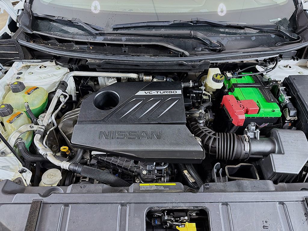 Used 2023 Nissan Rogue SV image 14