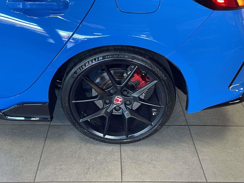 Used 2025 Honda Civic Type R image 11