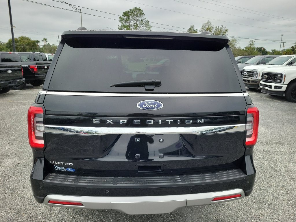 Used 2024 Ford Expedition Limited RWD image 10